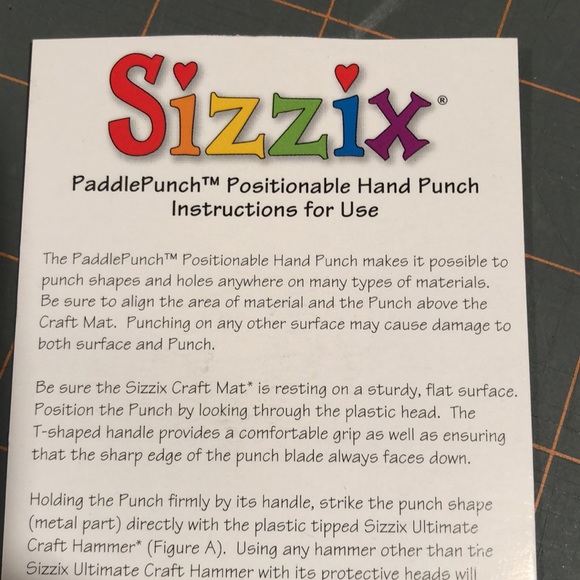 4. Sizzix Paddle Punch Positionable Hand Punch dies - Picture 8 of 15